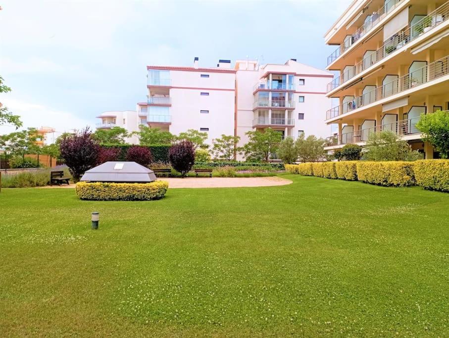 Apartamento En Primera Linea De Mar Росас Экстерьер фото
